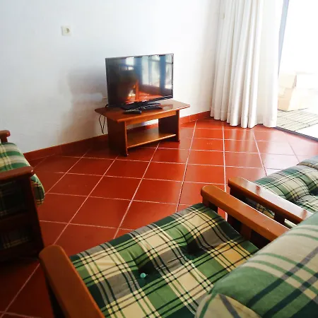 S. Lourenco Beach Hostel